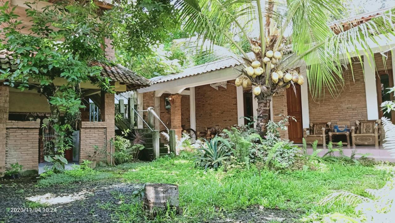 Kumojoyo Homestay Magelang Exterior photo