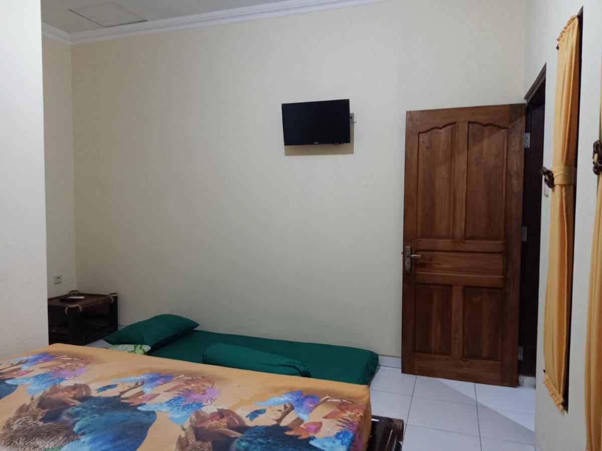 Kumojoyo Homestay Magelang Exterior photo