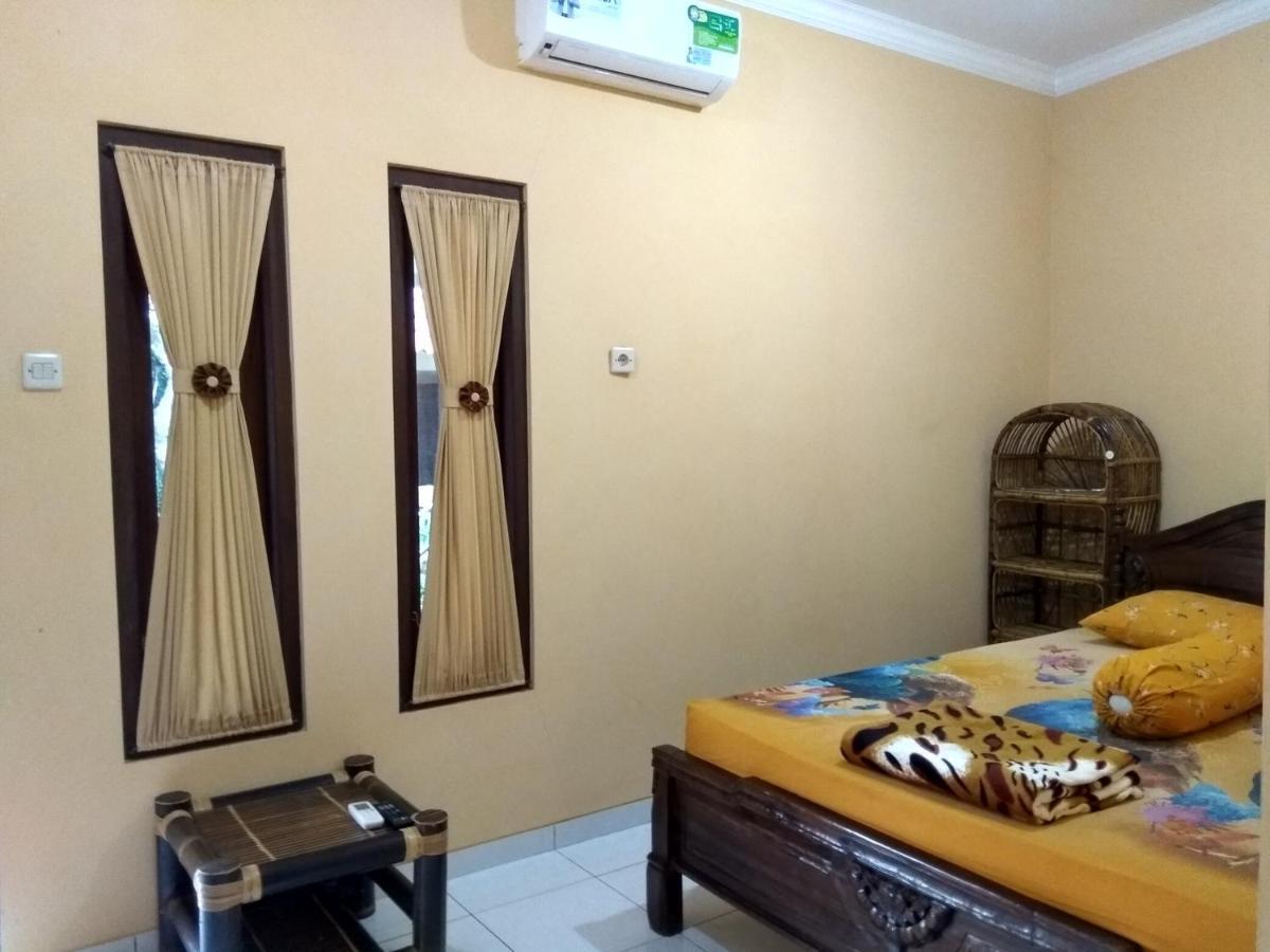 Kumojoyo Homestay Magelang Exterior photo
